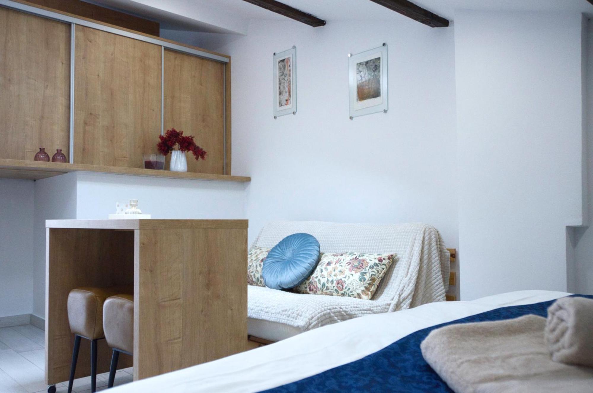 Piranum Guesthouse With Terrace Exterior foto